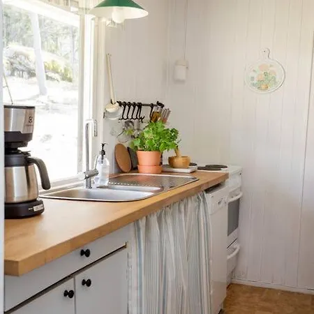 Horská chata Kesaemoekki Meren Rannalla, 5 Km Tammisaaren Keskustaan