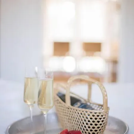 Kesaemoekki Meren Rannalla, 5 Km Tammisaaren Keskustaan Horská chata