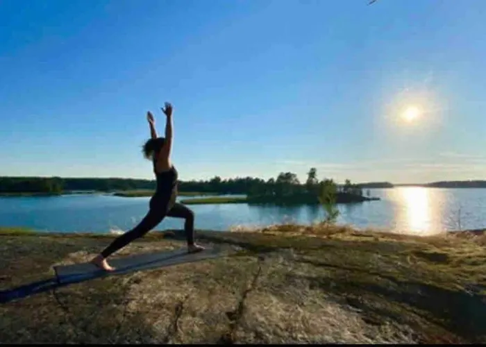 Kesaemoekki Meren Rannalla, 5 Km Tammisaaren Keskustaan Raseborg