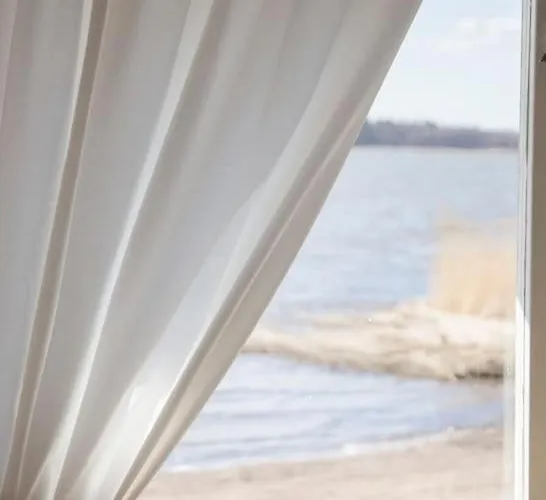 Alpstuga Kesaemoekki Meren Rannalla, 5 Km Tammisaaren Keskustaan *