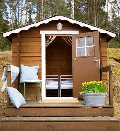 Kesaemoekki Meren Rannalla, 5 Km Tammisaaren Keskustaan * Raseborg