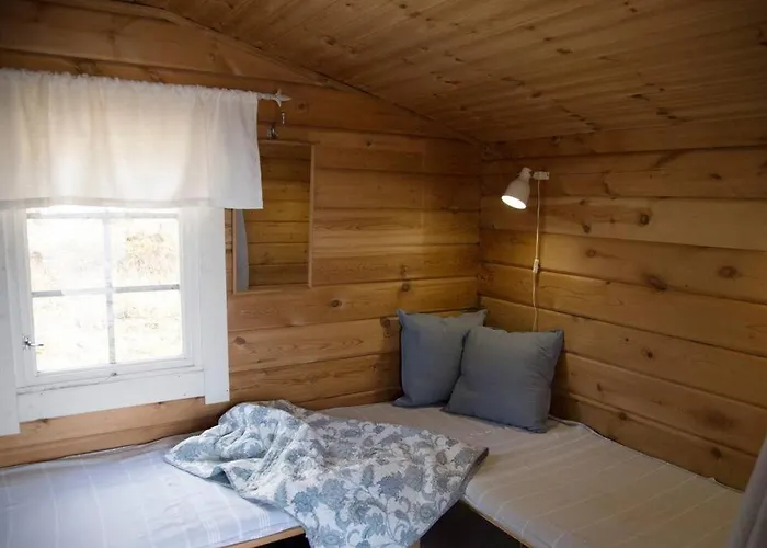 Kesaemoekki Meren Rannalla, 5 Km Tammisaaren Keskustaan Chalet *