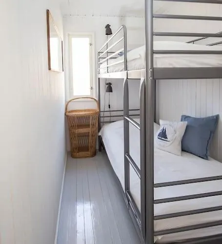 Kesaemoekki Meren Rannalla, 5 Km Tammisaaren Keskustaan Chalet Raseborg