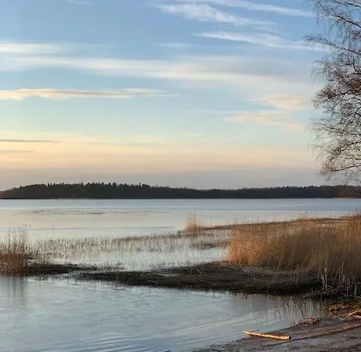 Kesaemoekki Meren Rannalla, 5 Km Tammisaaren Keskustaan * Raseborg